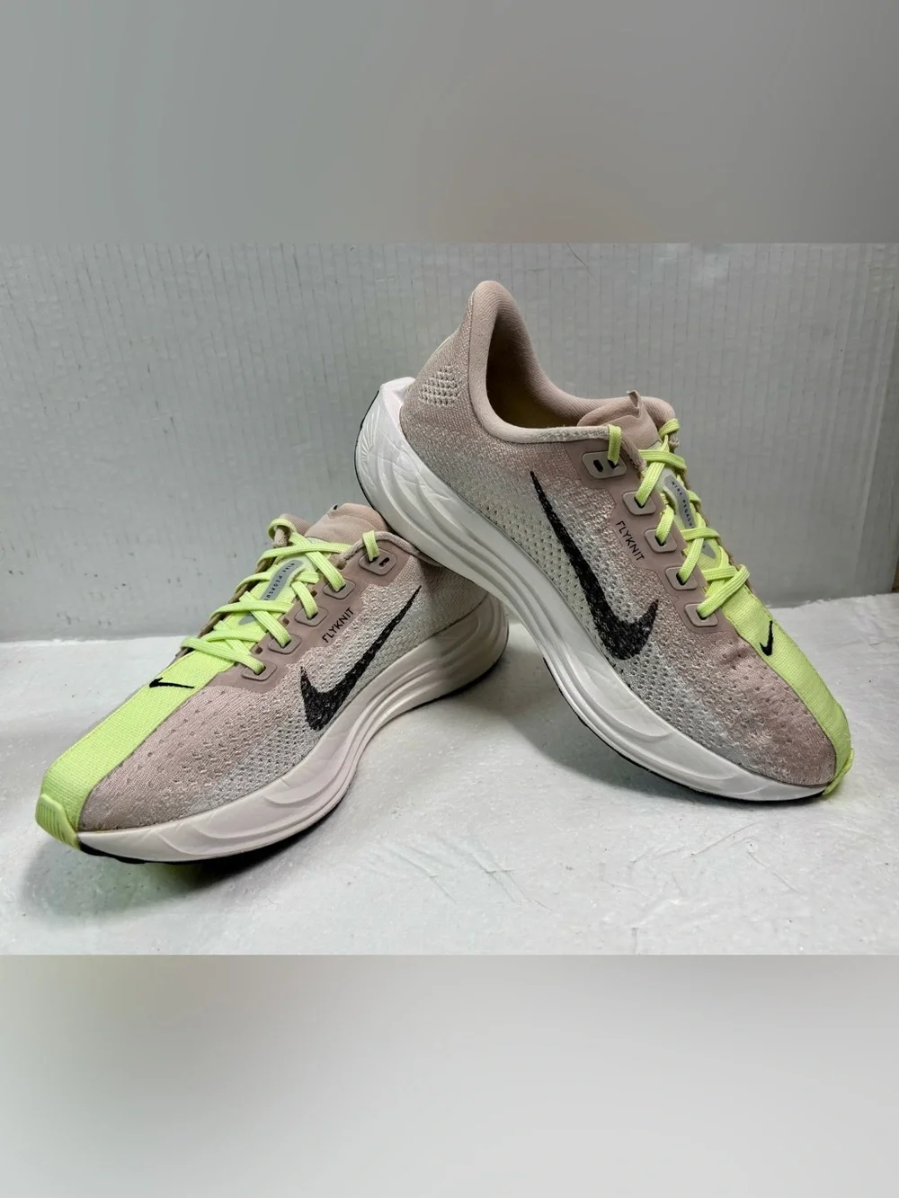 Nike Pegasus, Plus, zoom X, Flyknit Running Shoes - Pale Pink/Neon Yellow Accent